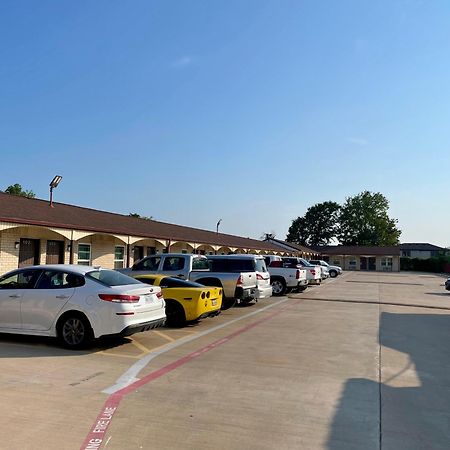 Ankur Inn Motel Dallas Bagian luar foto