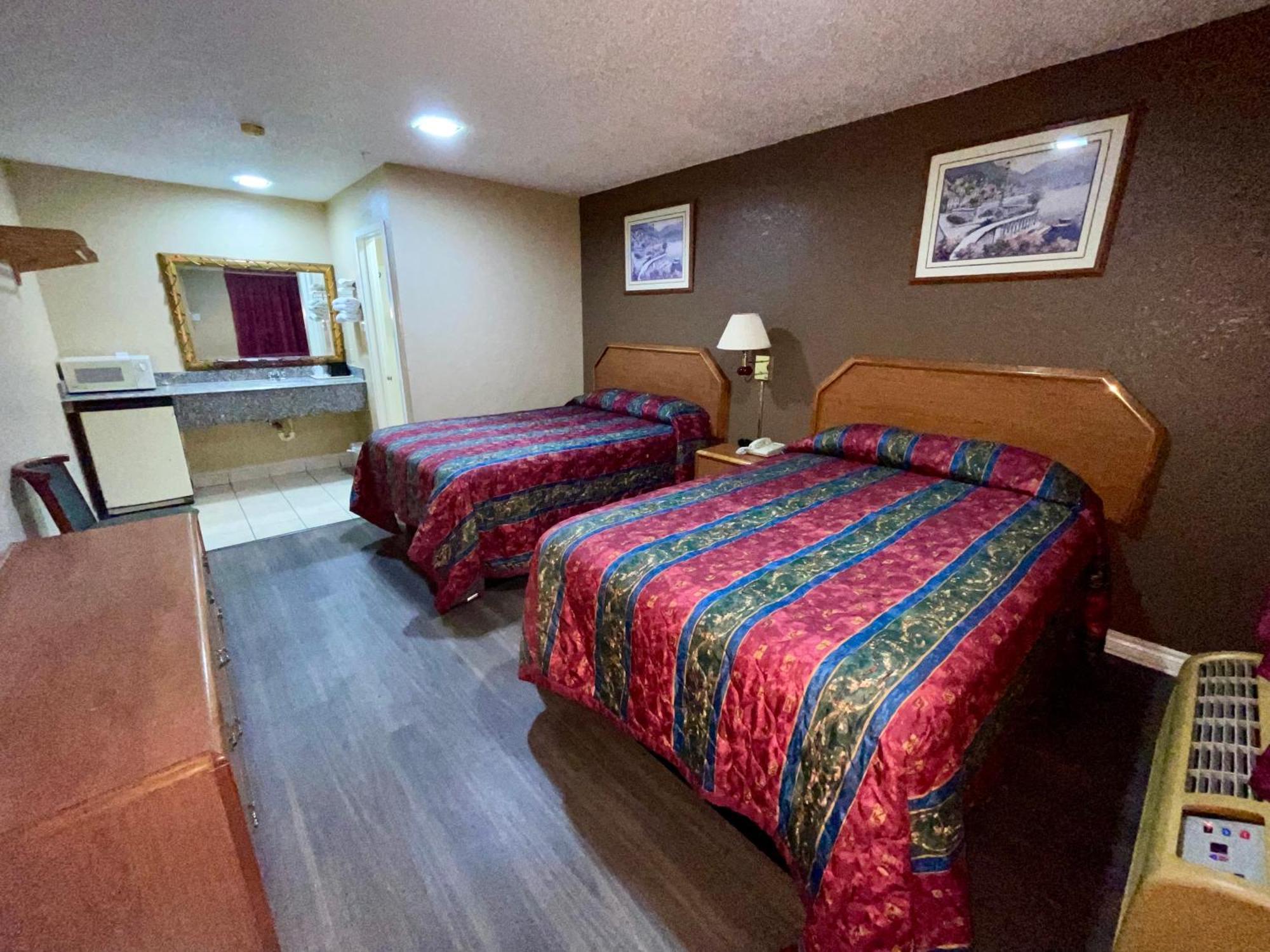 Ankur Inn Motel Dallas Bagian luar foto