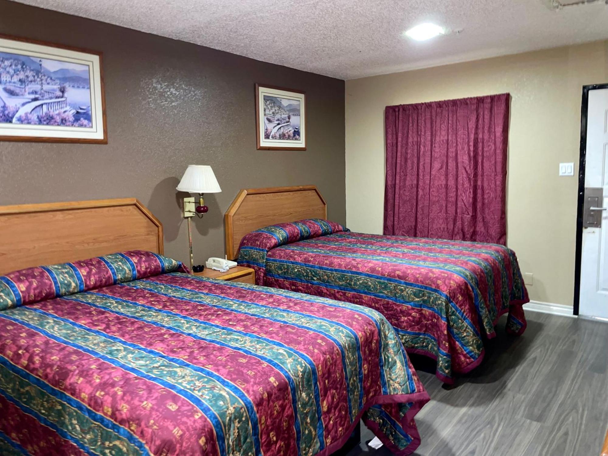 Ankur Inn Motel Dallas Bagian luar foto