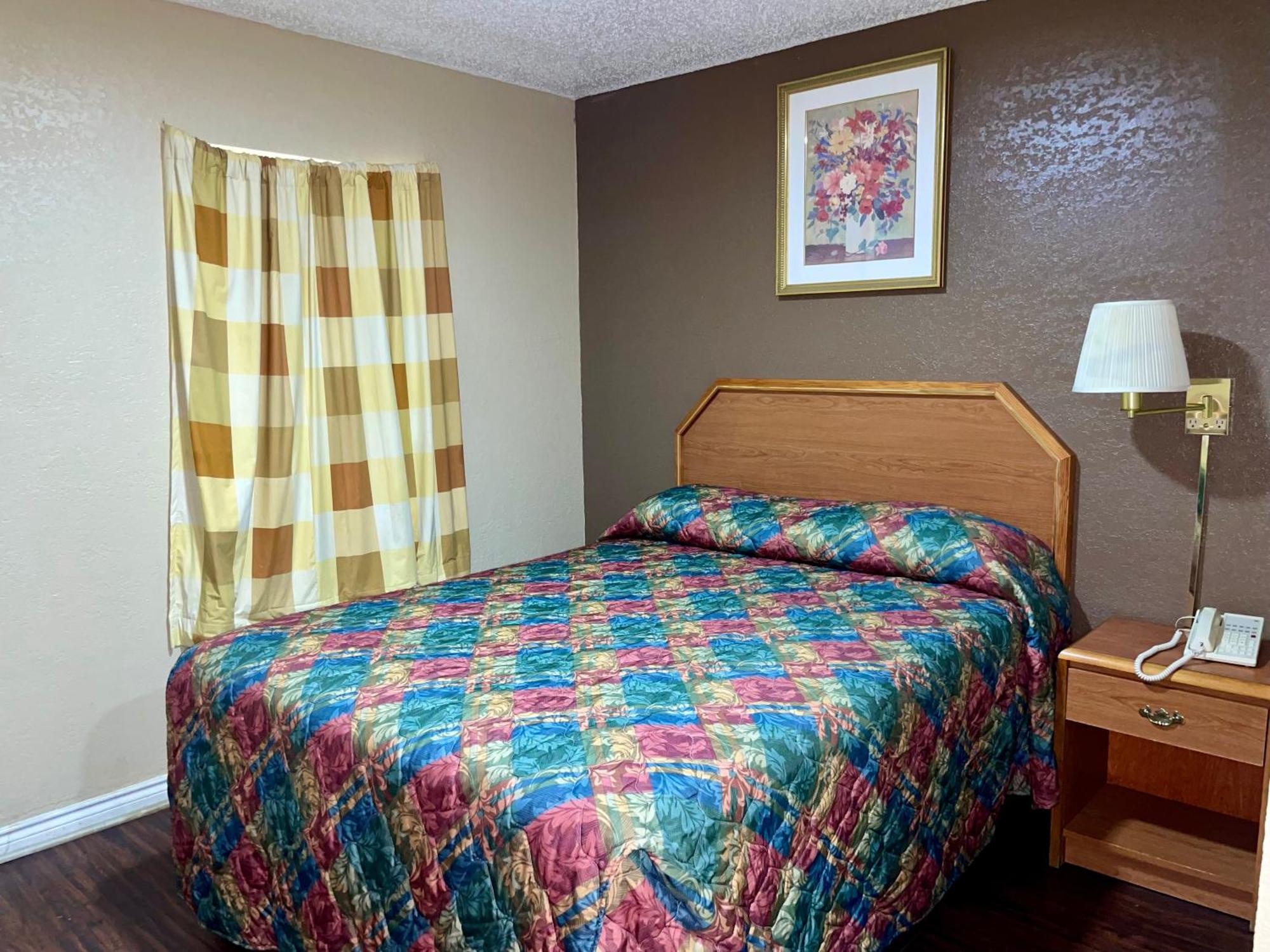 Ankur Inn Motel Dallas Bagian luar foto