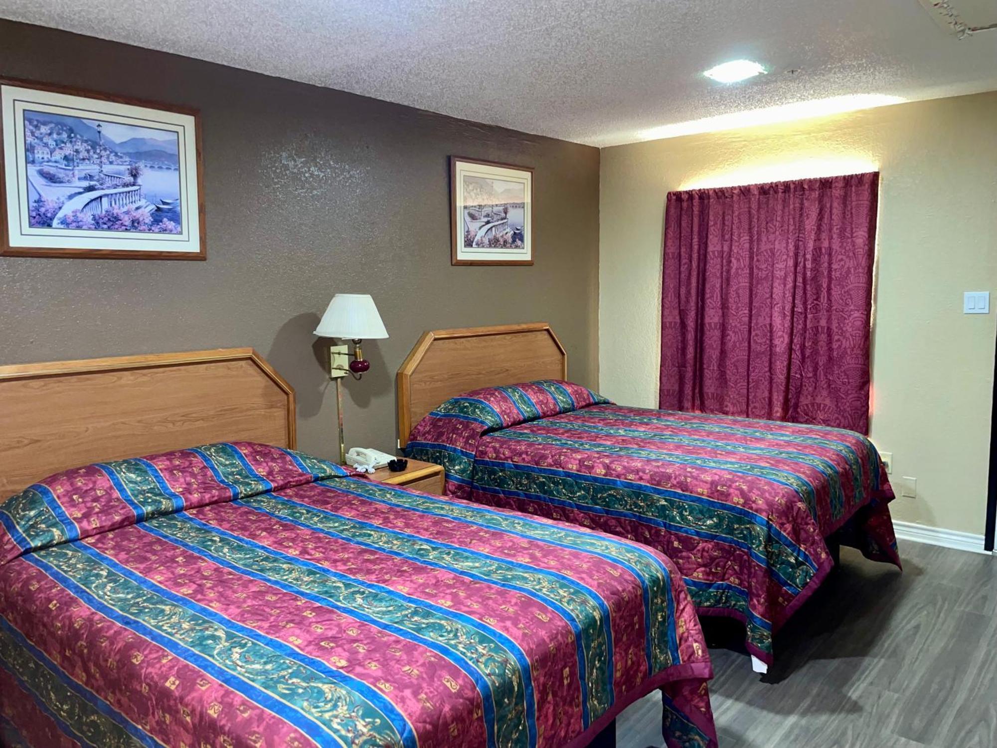 Ankur Inn Motel Dallas Bagian luar foto